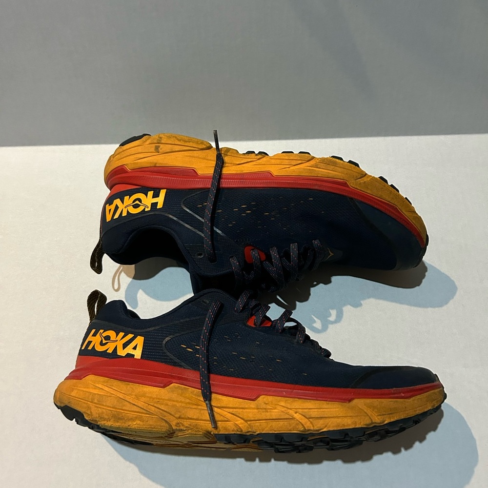 Hoka One One Challenger ATR 6 Men’s Size 12D Navy Blue Orange
